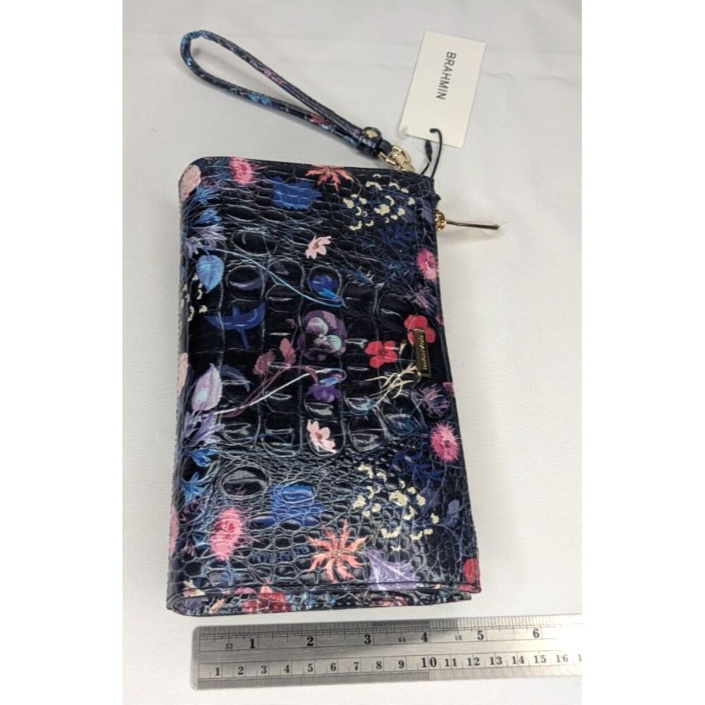 Brahmin Daisy Large Zip Wristlet - Folktale Melbourne, NWT - Picture 7 of 9